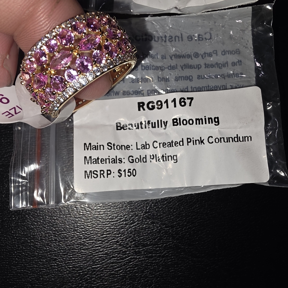 bp Gold-Plated Pink Crystal Cluster Ring